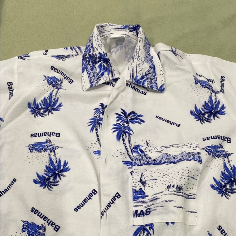 Bahamas White and Blue Men's Shirt w chest pocket
